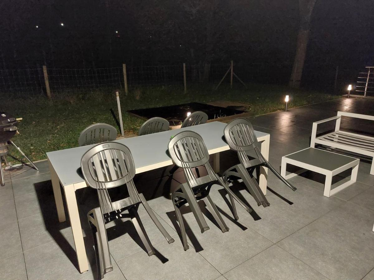 Le Reposoir Maison Spacieuse Avec Feu Au Bois Bertogne Εξωτερικό φωτογραφία