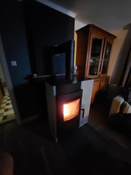 Le Reposoir Maison Spacieuse Avec Feu Au Bois Bertogne Εξωτερικό φωτογραφία